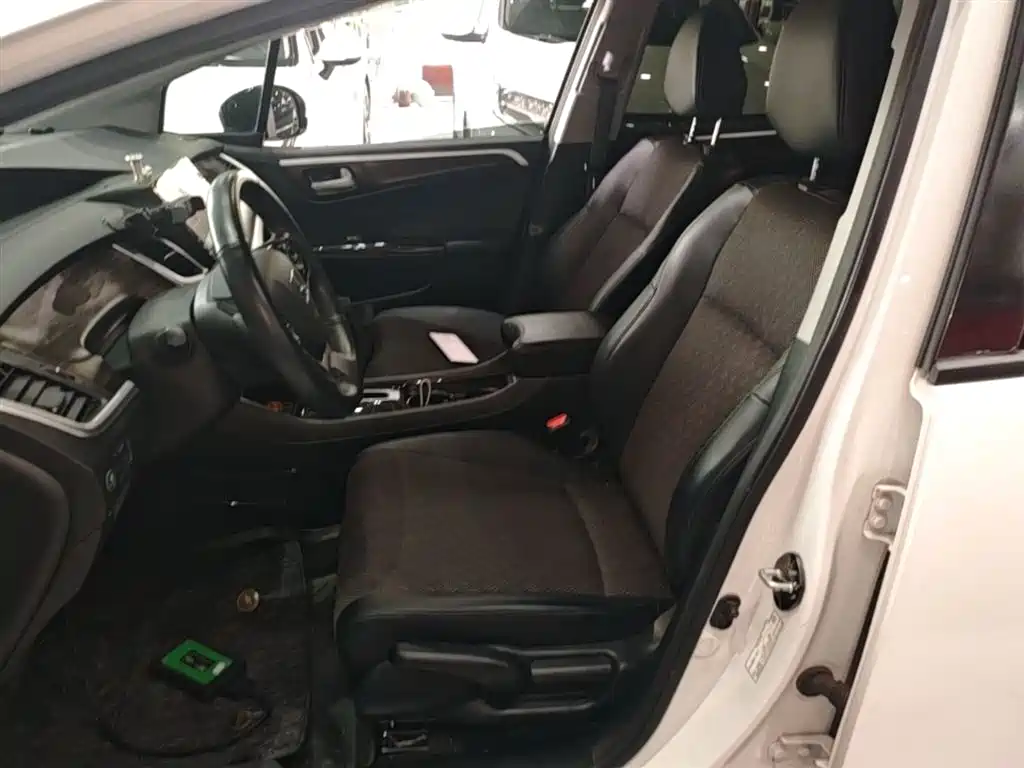 Honda Jade 2019 — фото 15