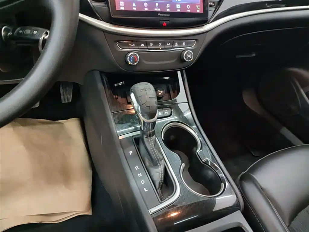 Buick Verano 2015 — фото 14