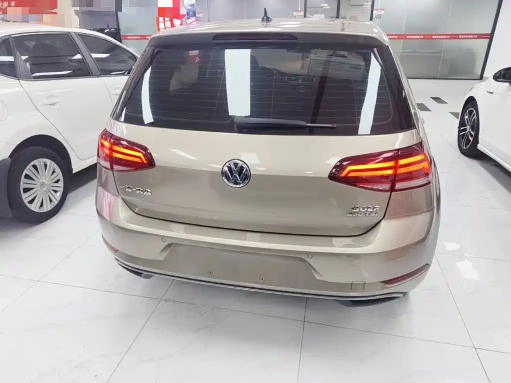 Volkswagen Golf 2020