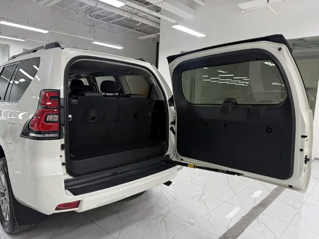 Toyota Prado 2019 — фото 20