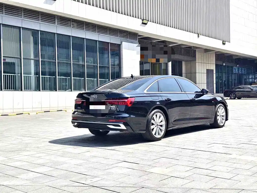 Audi A6L 2023 — фото 9