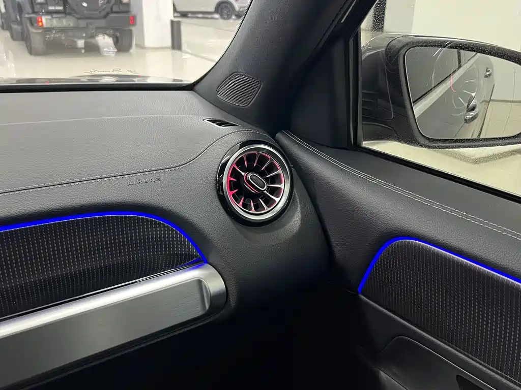 Mercedes-Benz GLB 2021 — фото 19