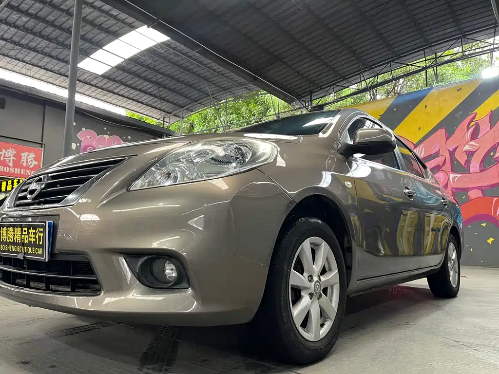 Nissan Sunny 2012 — фото 10