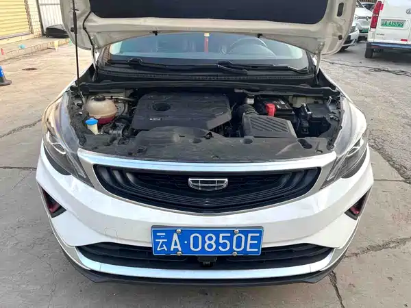 Geely Emgrand GS 2021