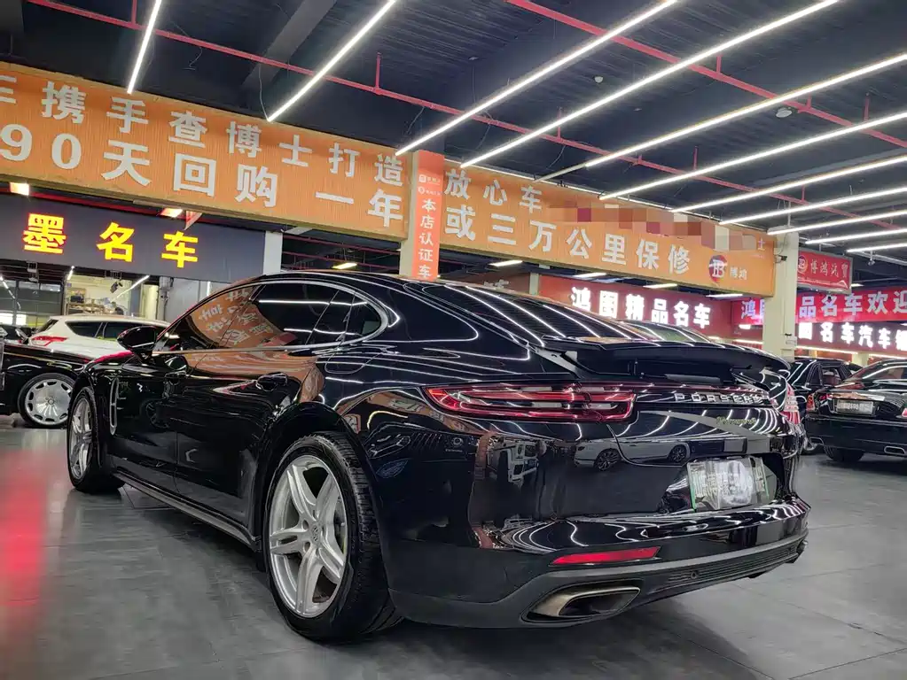 Porsche Panamera Hybrid 2018 — фото 18