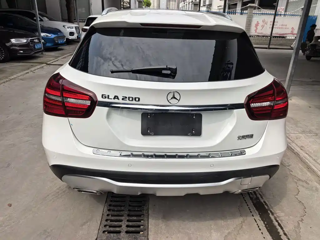 Mercedes-Benz GLA 2018 — фото 14