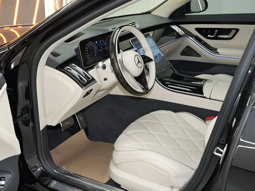 Mercedes-Benz Maybach S-Class 2025