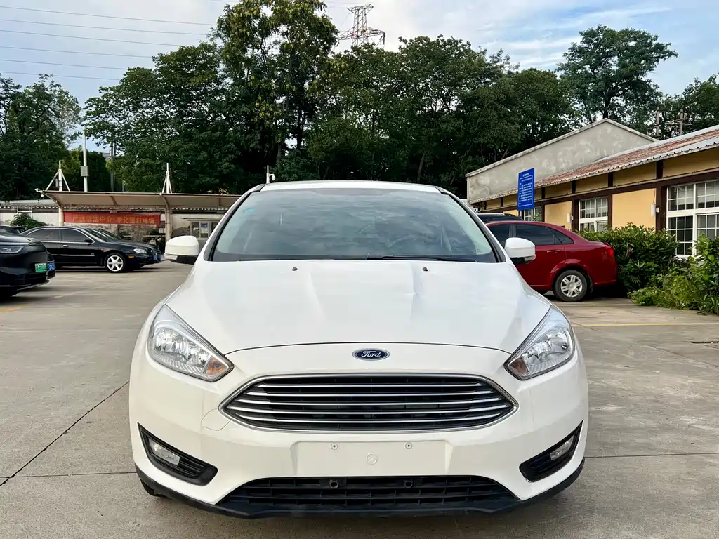 Ford Focus 2016 — фото 2