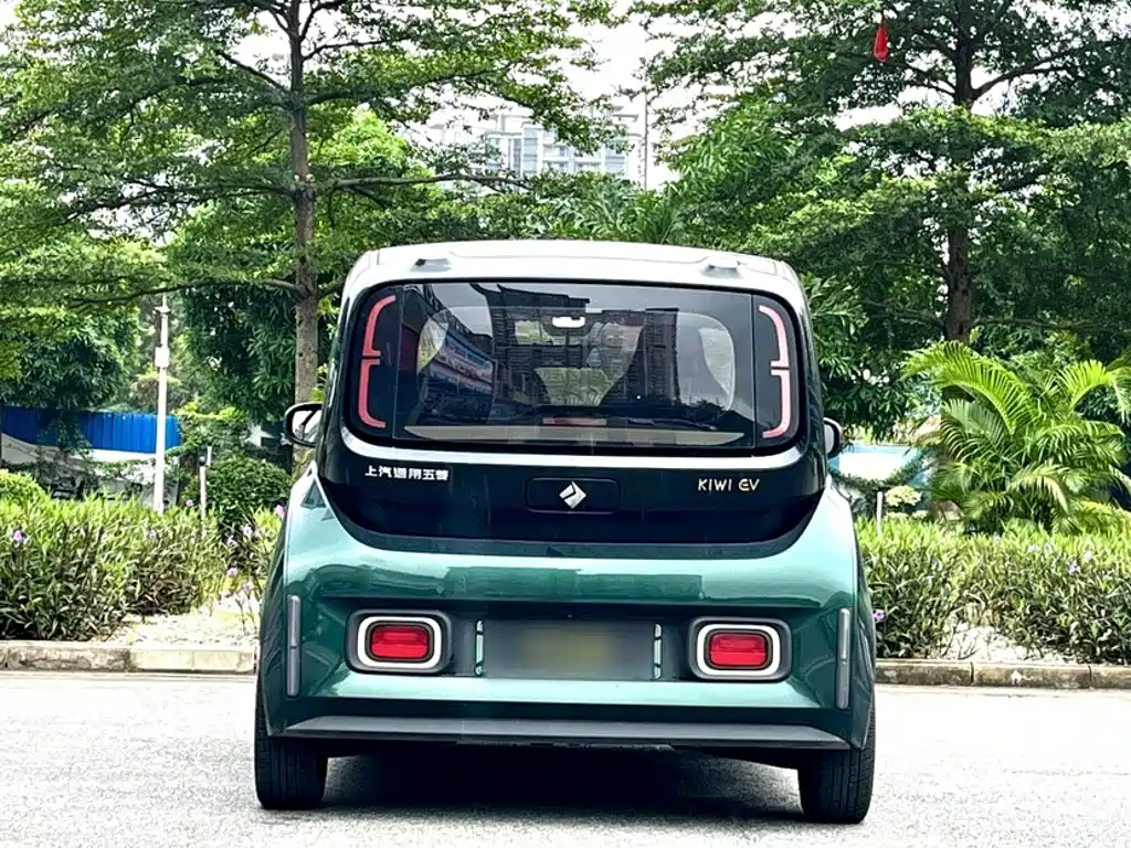 Baojun Kiwi EV 2021 — фото 9