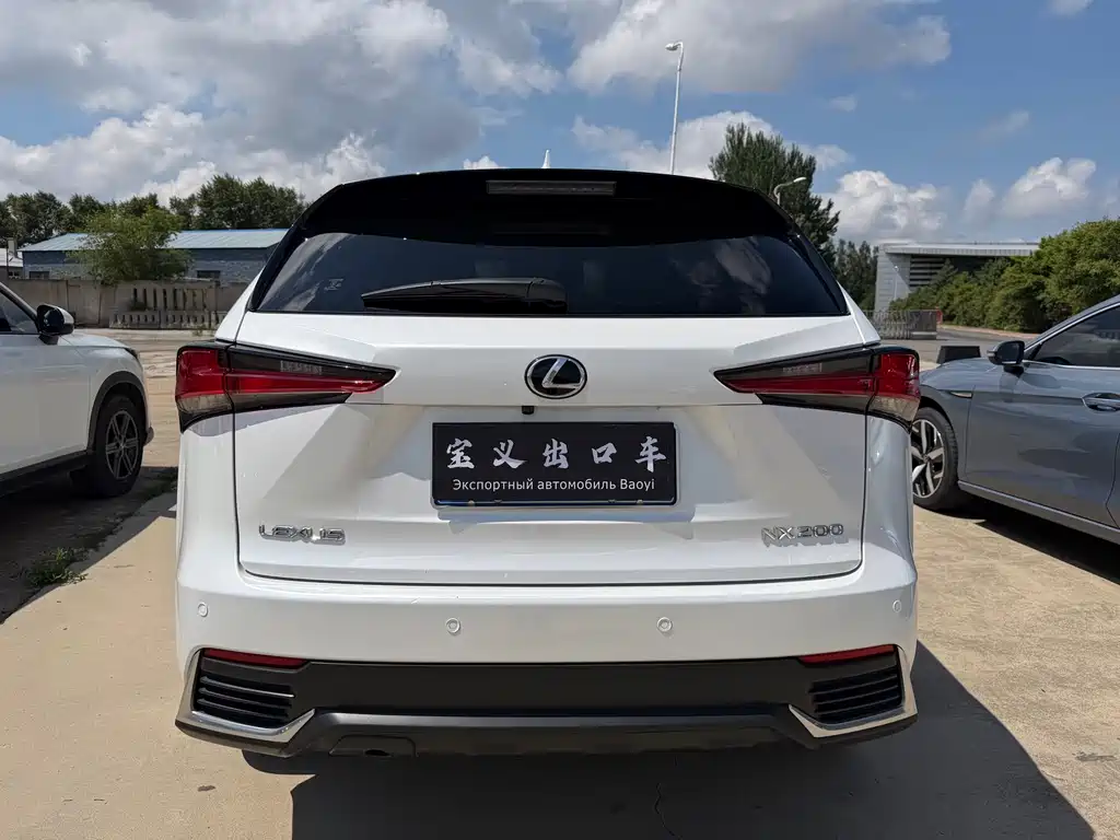 Lexus NX 2021 — фото 19