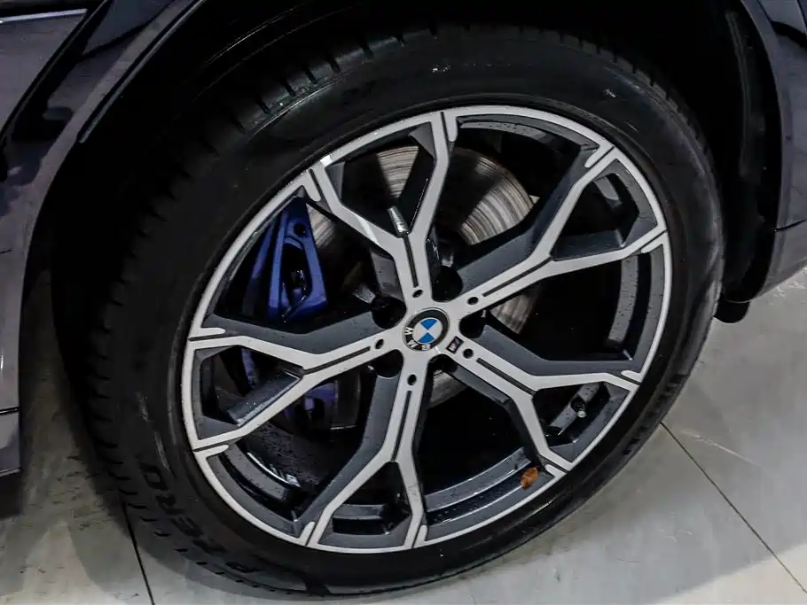 BMW X6 2022 — фото 35