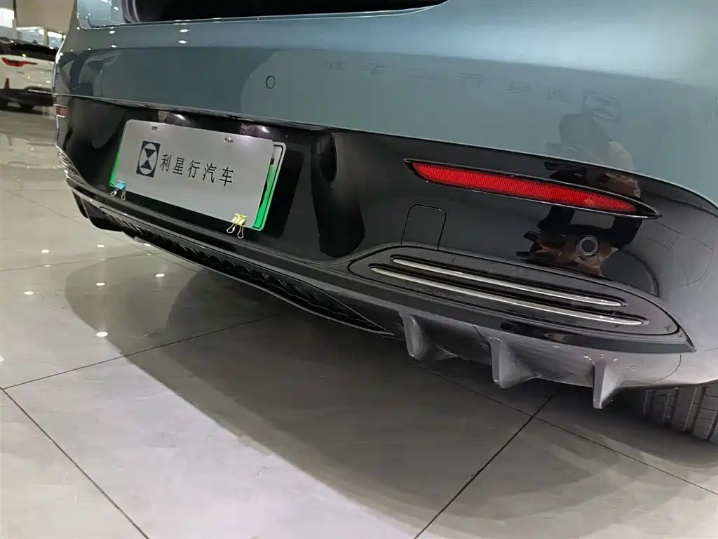 Mercedes-Benz EQE 2025