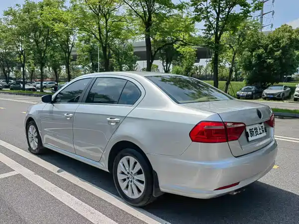 Volkswagen Lavida 2013