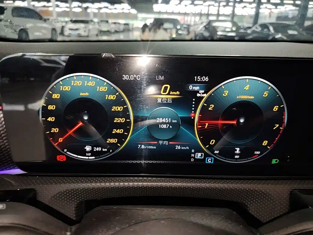 Mercedes-Benz A-Class 2023 — фото 12