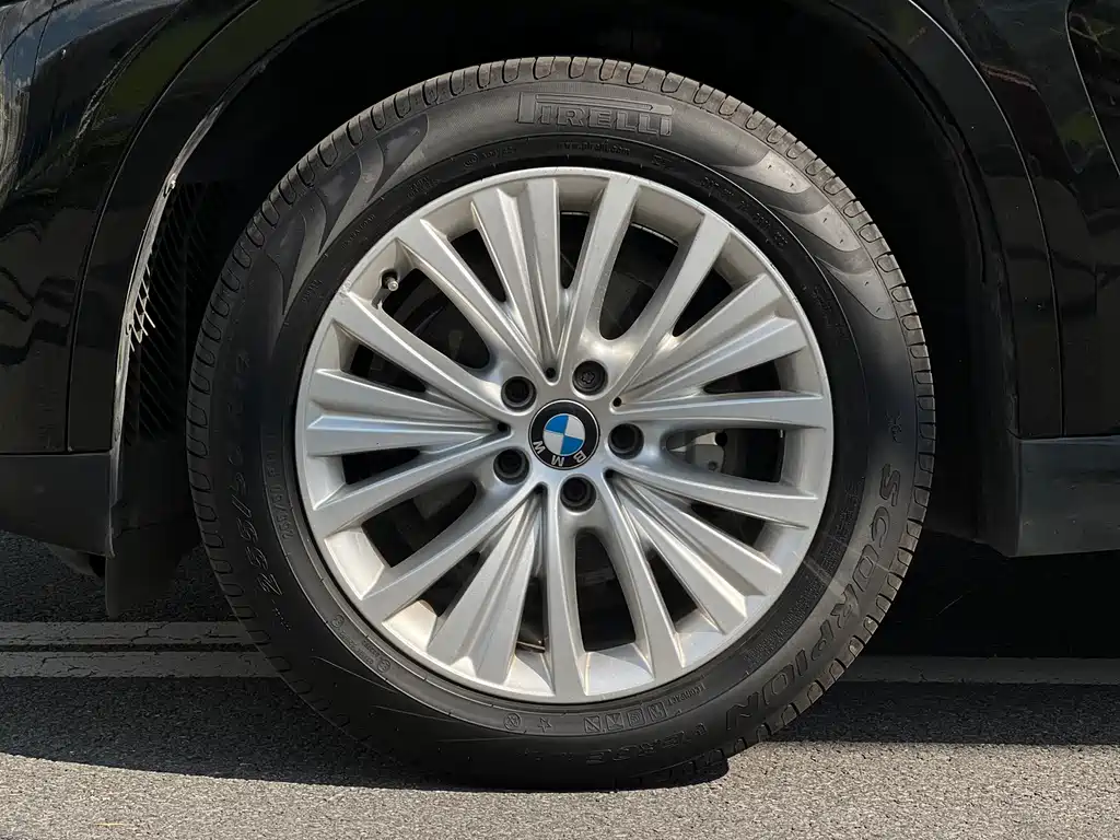 BMW X5 2017 — фото 8