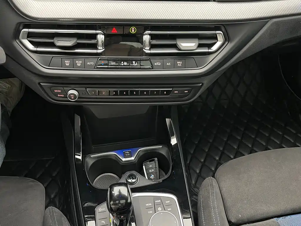 BMW 2 Series 2023 — фото 11