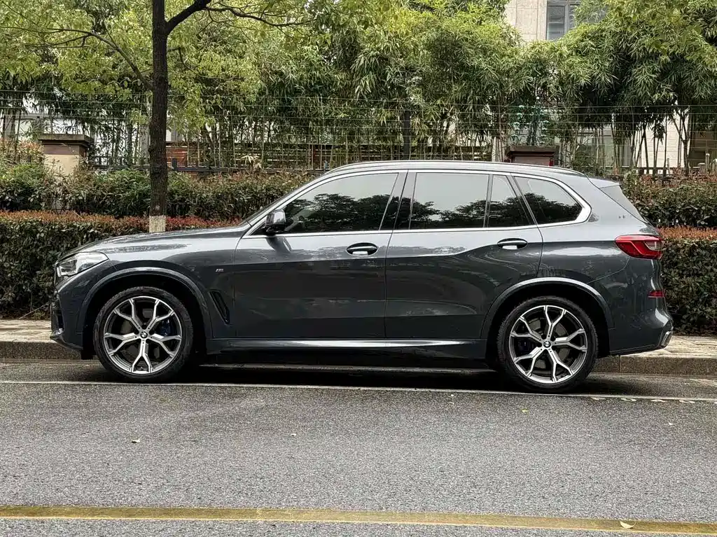 BMW X5 2019 — фото 2
