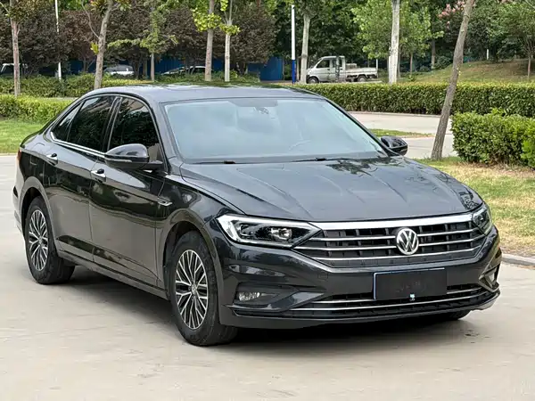 Volkswagen Sagitar 2021