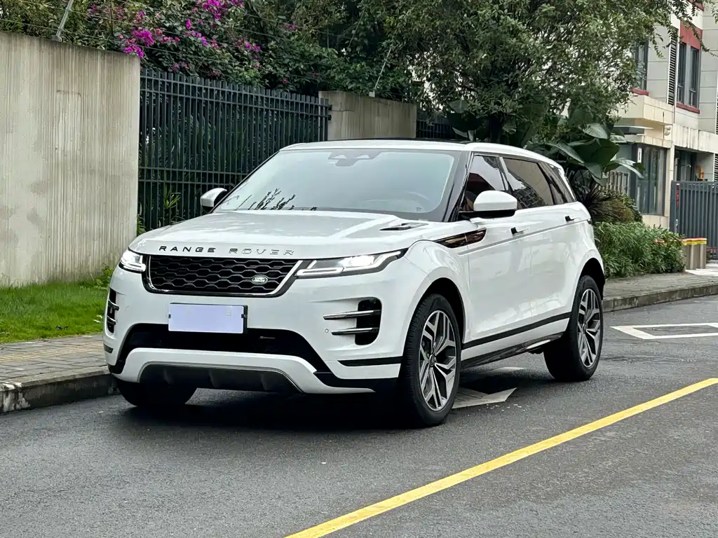 Land Rover Evoque 2023 — фото 1