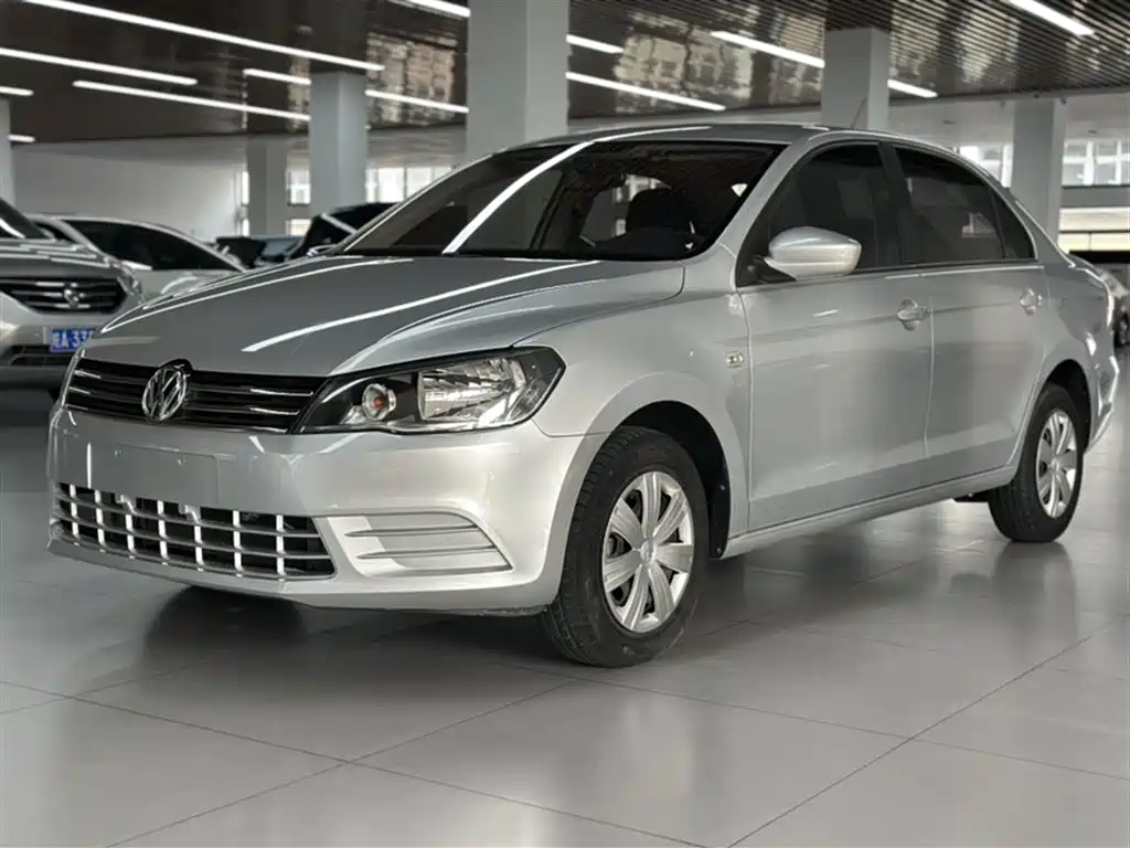 Volkswagen Jetta 2015 — фото 1