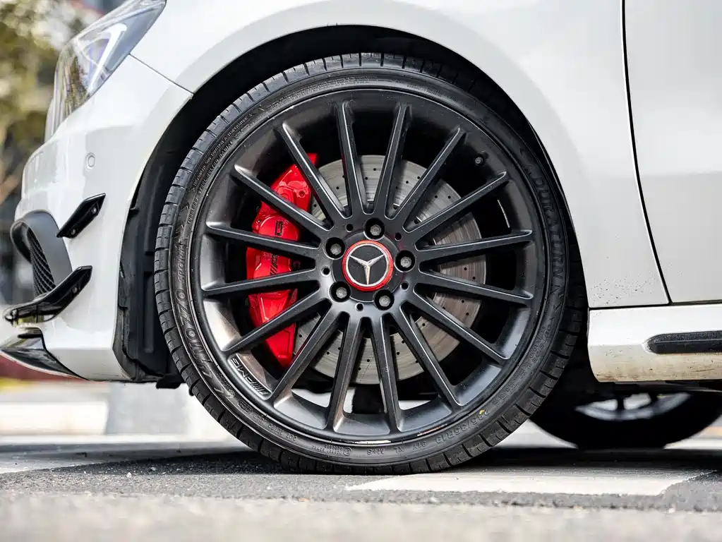 Mercedes-Benz A-Class AMG 2015 — фото 3