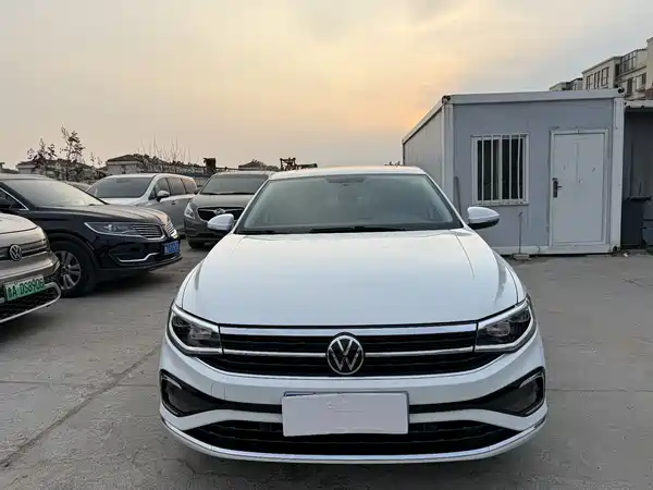 Volkswagen Bora 2023