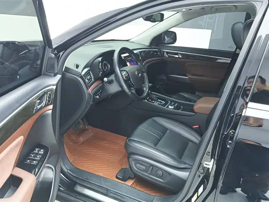 GAC Motor Trumpchi GS8 2018 — фото 9