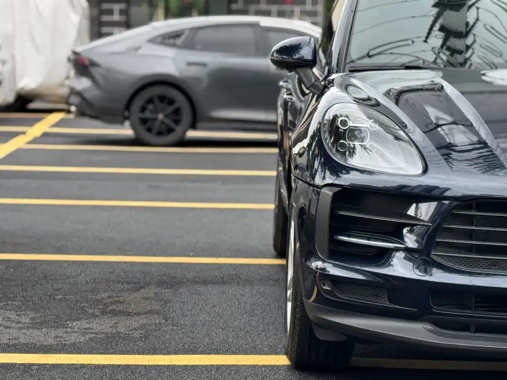 Porsche Macan 2019 — фото 25