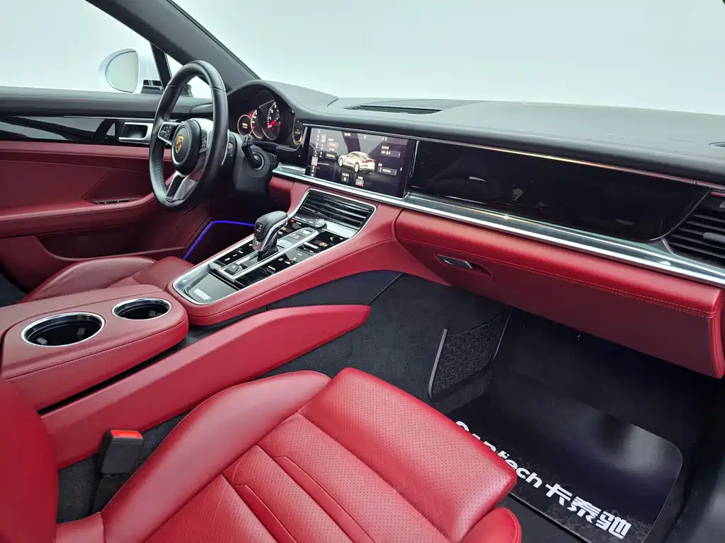 Porsche Panamera 2017 — фото 13