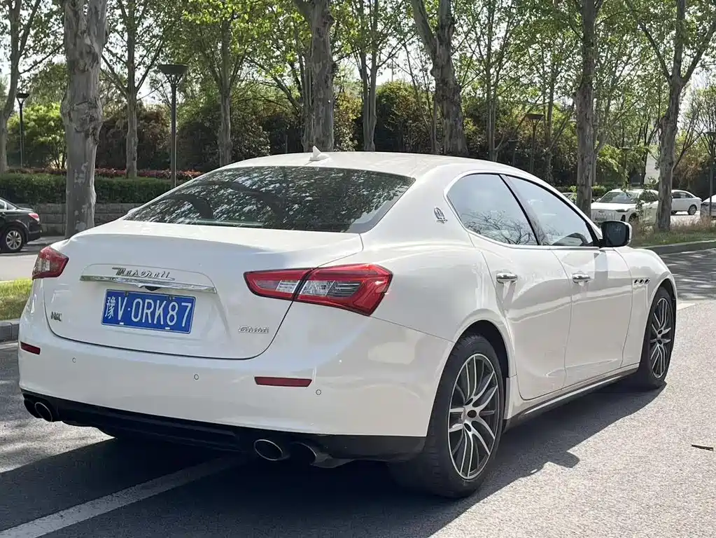 Maserati Ghibli 2015 — фото 9