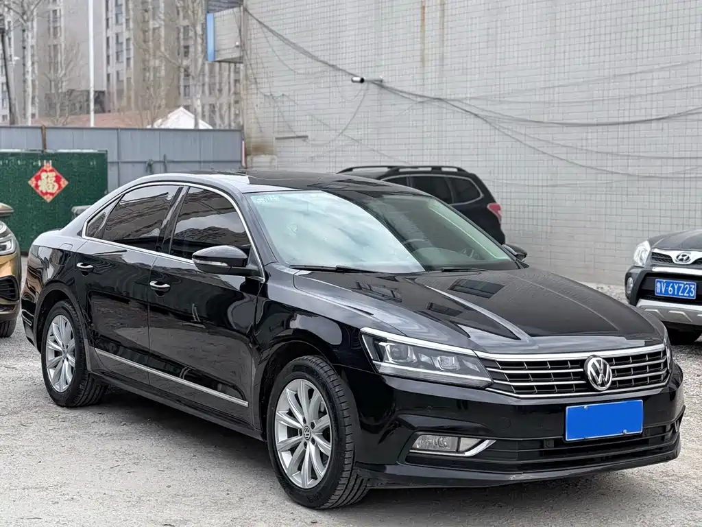 Volkswagen Passat 2019 — фото 1