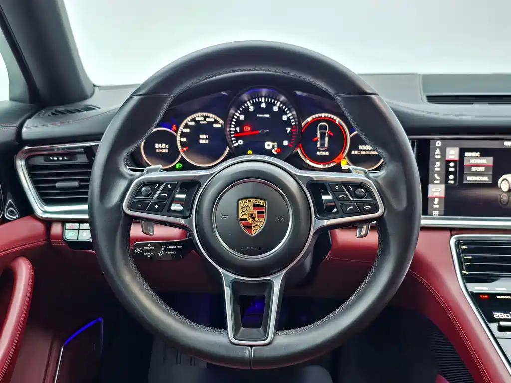 Porsche Panamera 2017 — фото 16