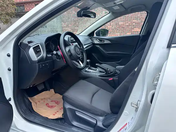 Mazda 3 Axela 2019