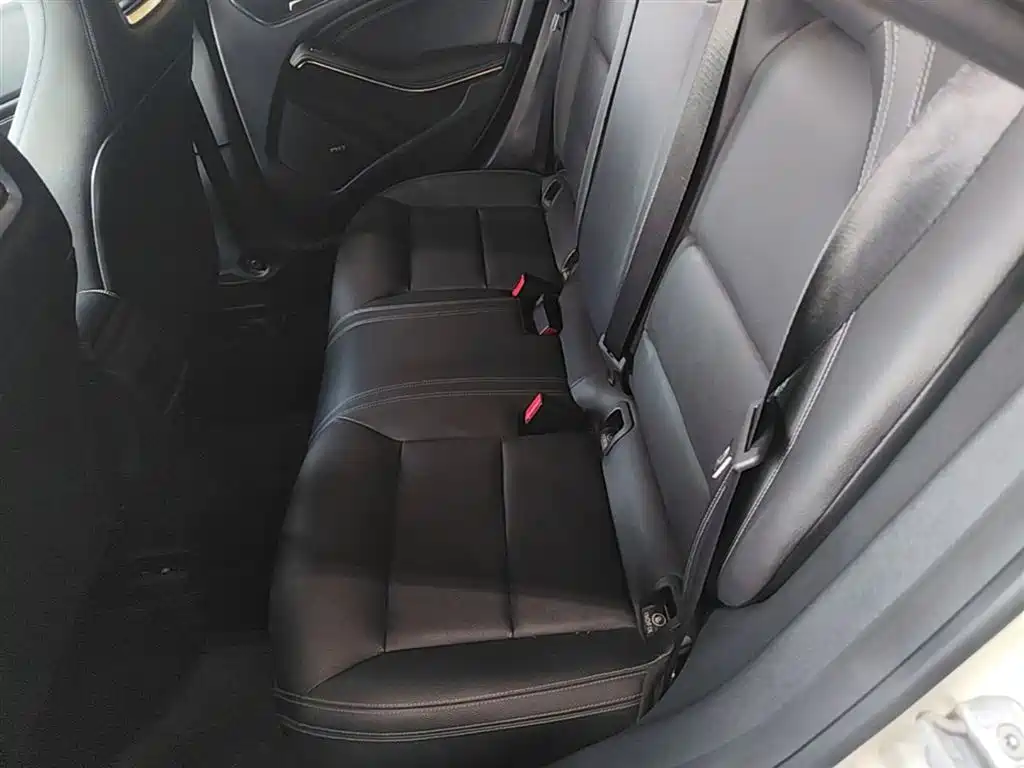 Mercedes-Benz CLA 2017 — фото 17