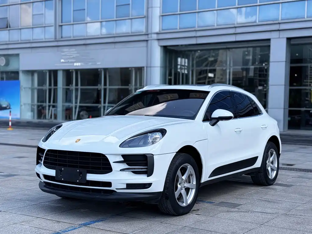Porsche Macan 2021 — фото 1