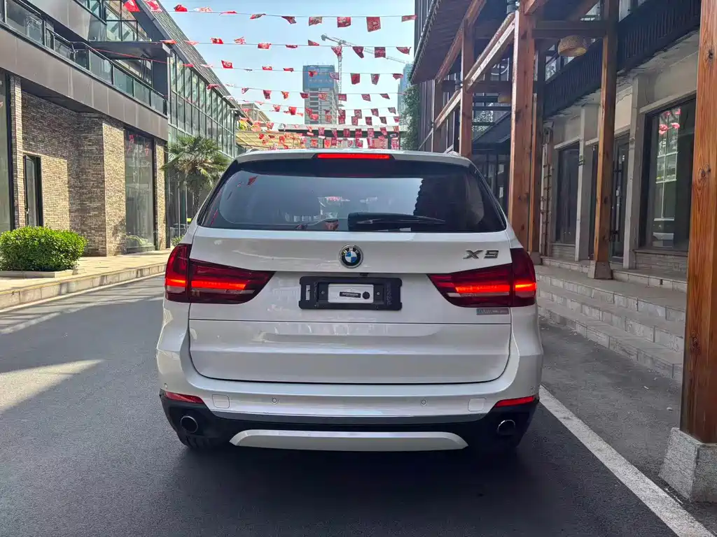 BMW X5 2018 — фото 9