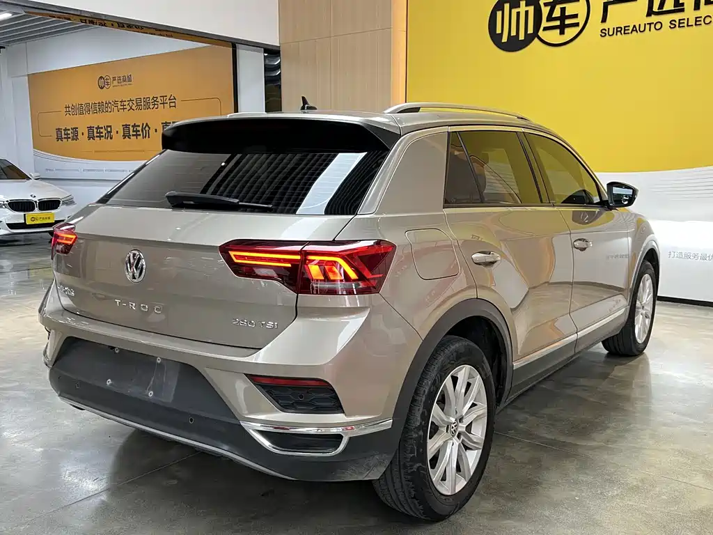 Volkswagen T-Roc 2021