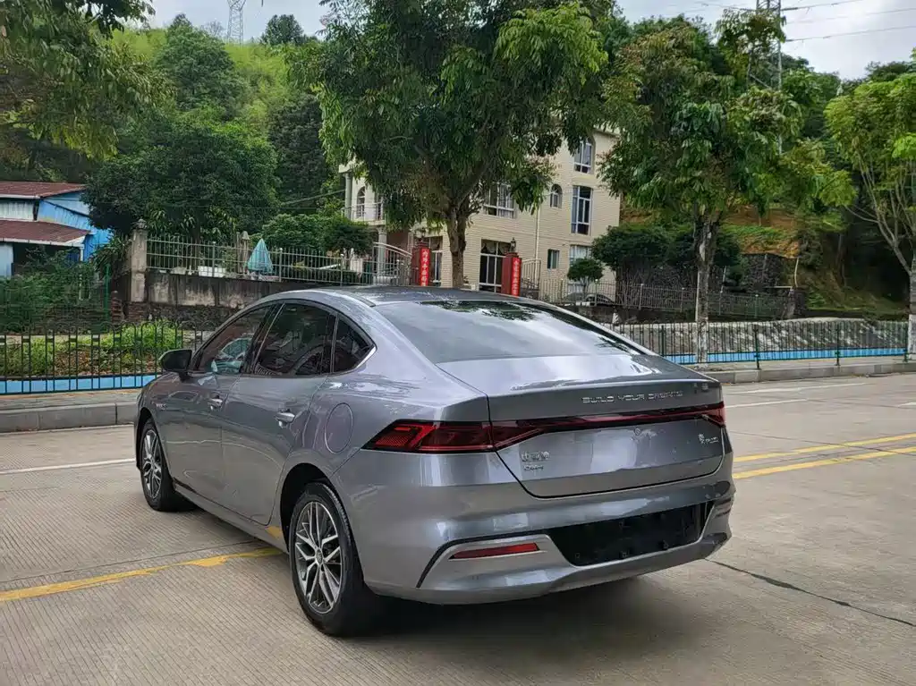 BYD Qin PLUS 2021 — фото 10