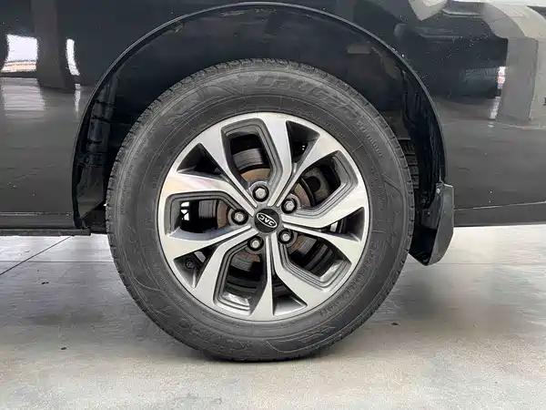 JMC Refine M5 2021