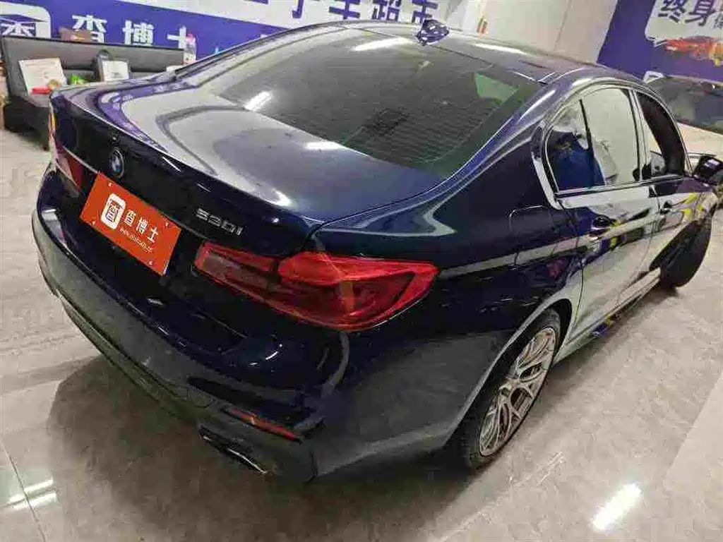 BMW 5 Series 2020 — фото 9