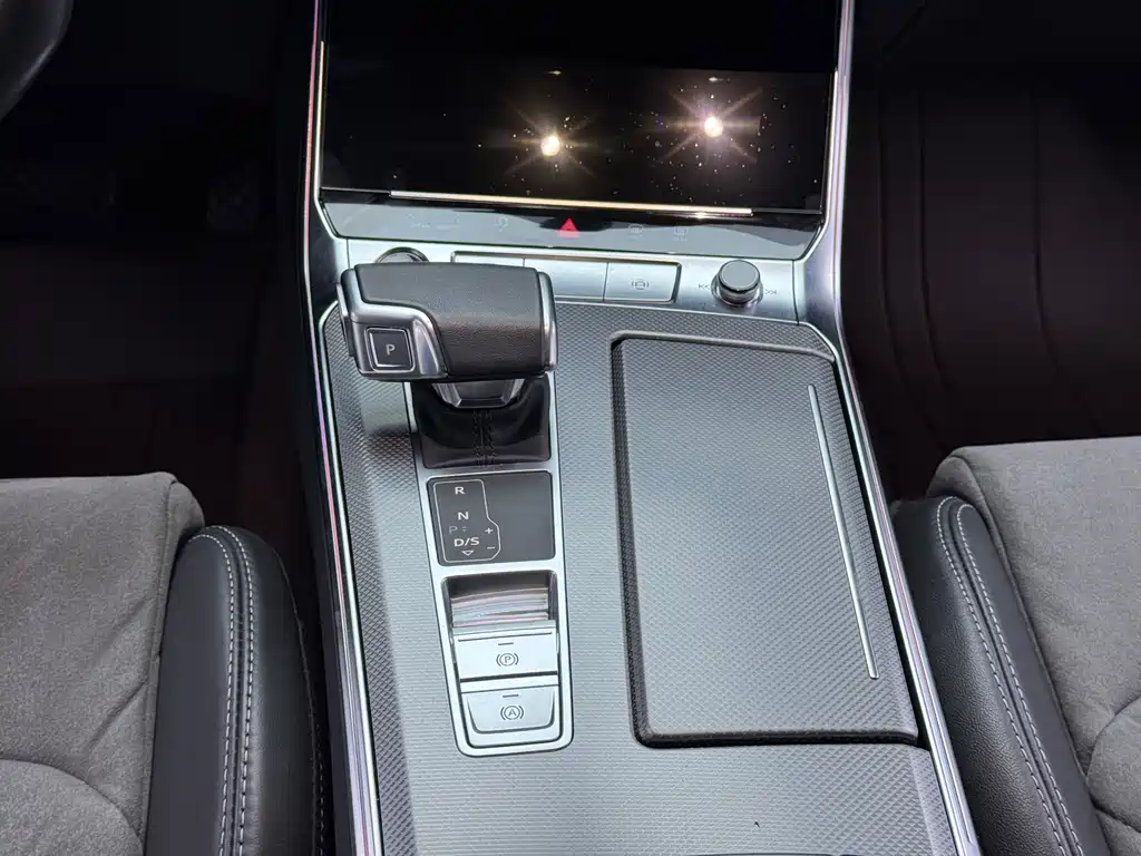 Audi A6L 2023 — фото 14