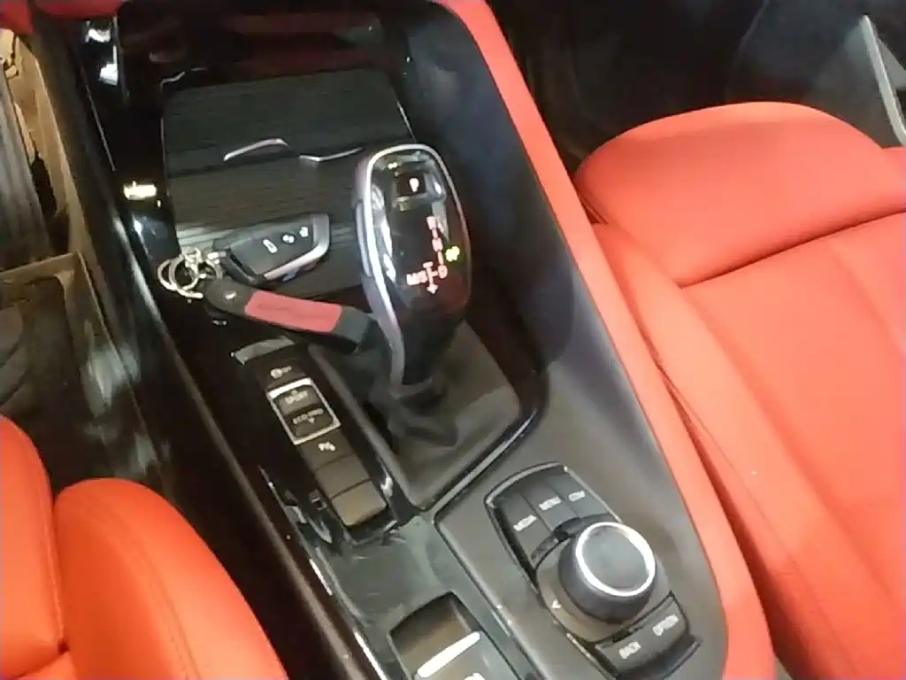 BMW X2 2020 — фото 14
