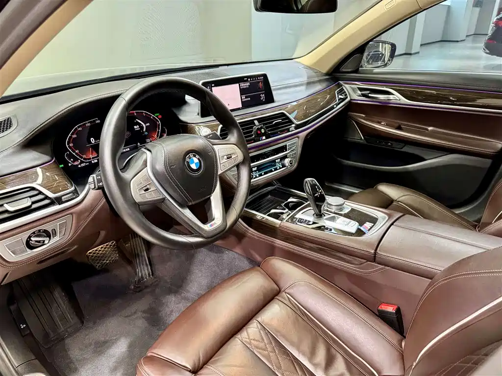 BMW 7 Series 2020 — фото 26