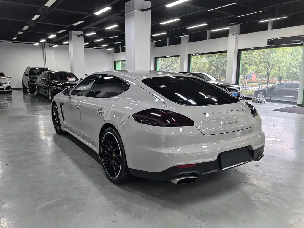 Porsche Panamera 2016 — фото 7