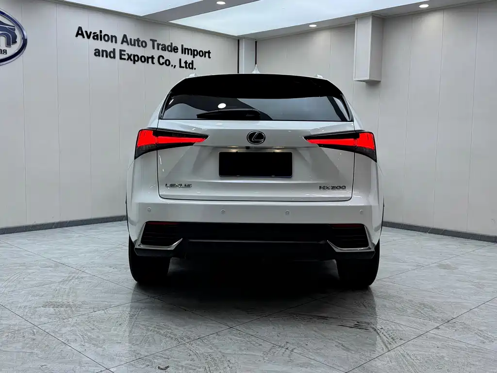 Lexus NX 2021 — фото 5