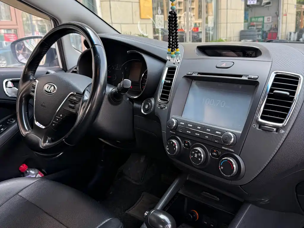 Kia K3 2015