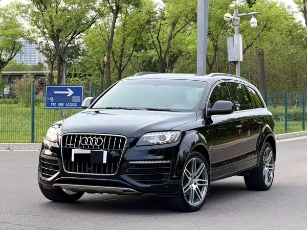 Audi Q7 2015