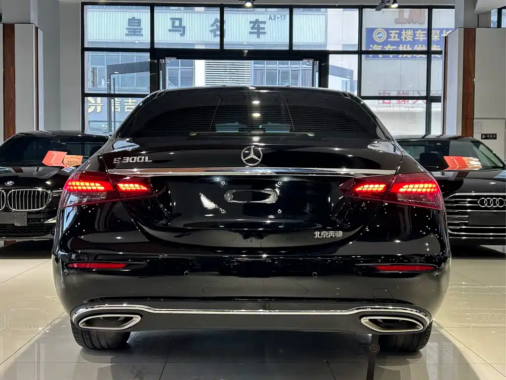 Mercedes-Benz E-Class 2023 — фото 32