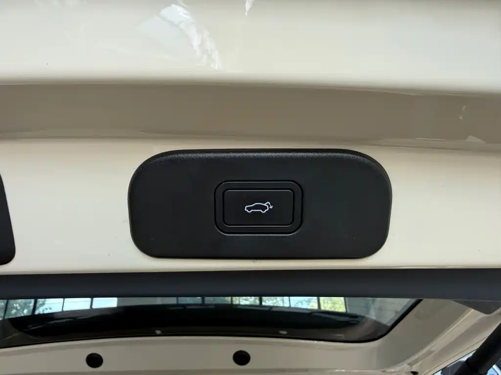 Geely Galaxy Starwish 2025 — фото 17