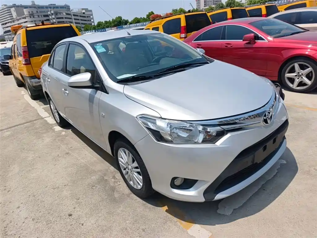 Toyota Vios 2014 — фото 4